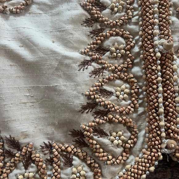 31. Vintage RAFAELLA Cream Silk Beaded Vest Sz Lg - Picture 6 of 13